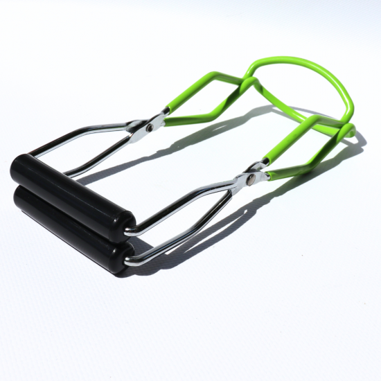 Tongs for cans