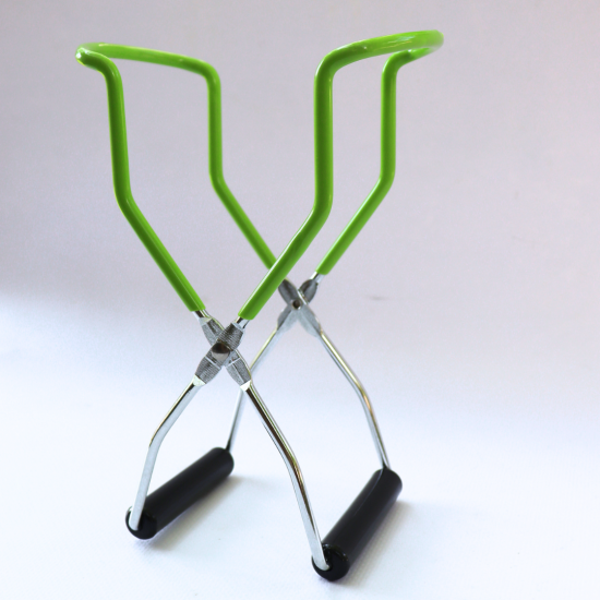 Tongs for cans