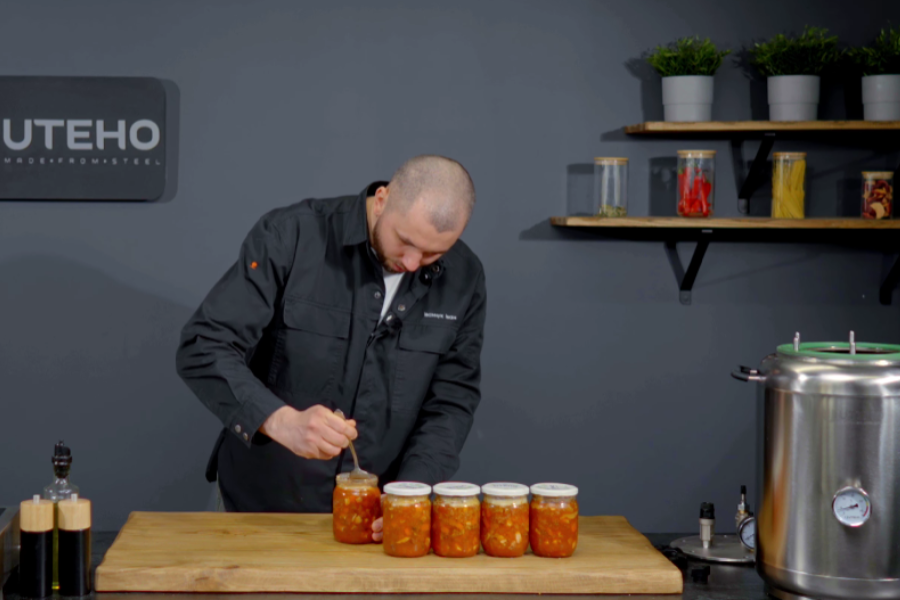 Ready bograch in a jar