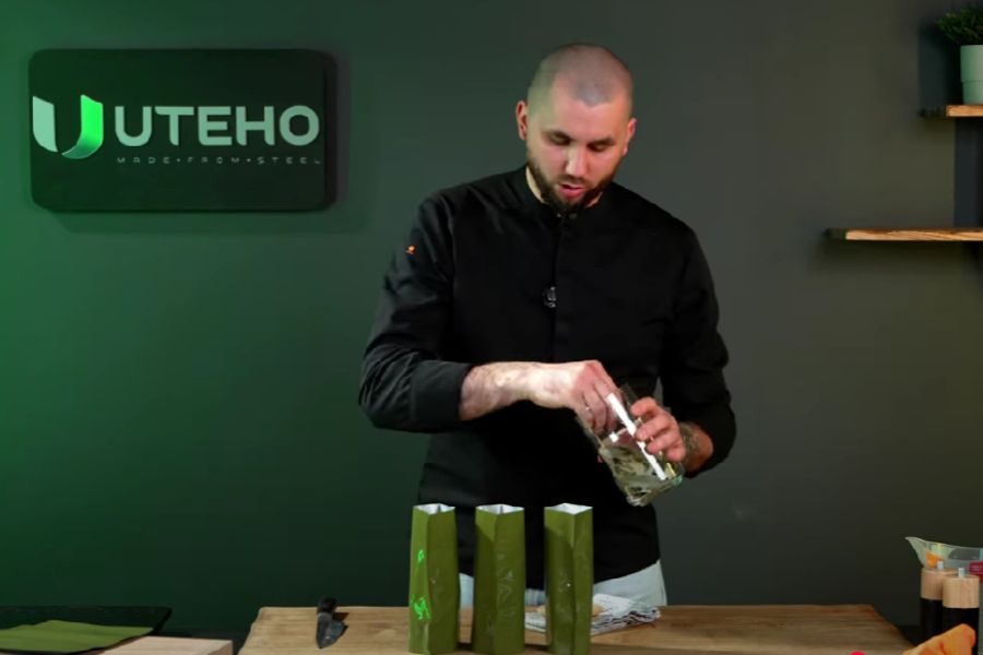 додаємо спеції
