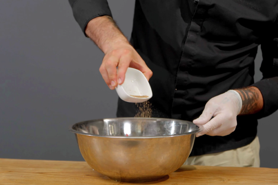 Add spices to the meat