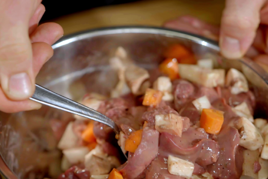 Перемешиваем все ингредиенты