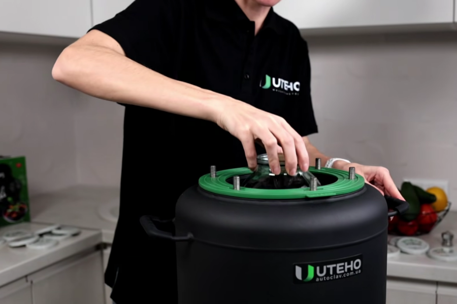 Порівняння діаметра горловини автоклавів UTEH та ЧЕ
