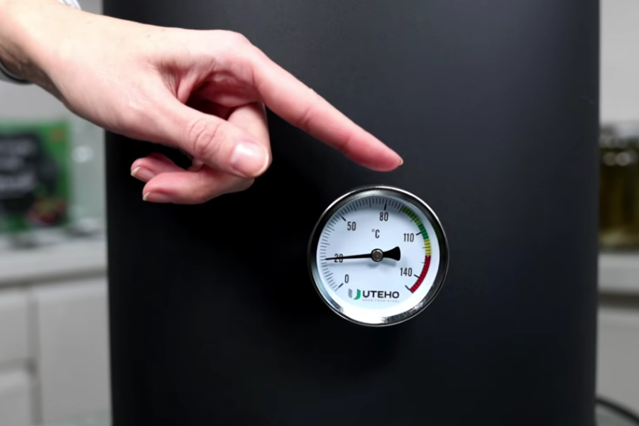 Нижнє розташування термометра в автоклавах UTEH та ЧЕ