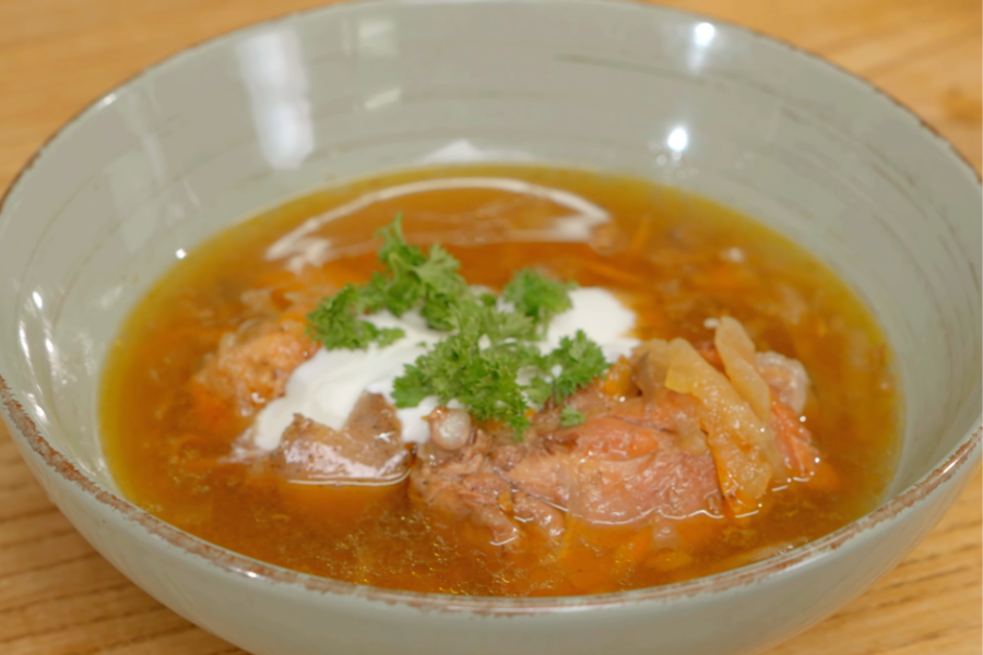 Ready borscht in a retort pouch