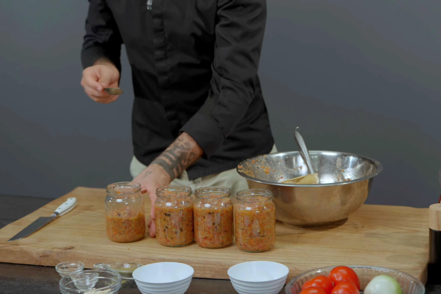 Filling jars with caviar