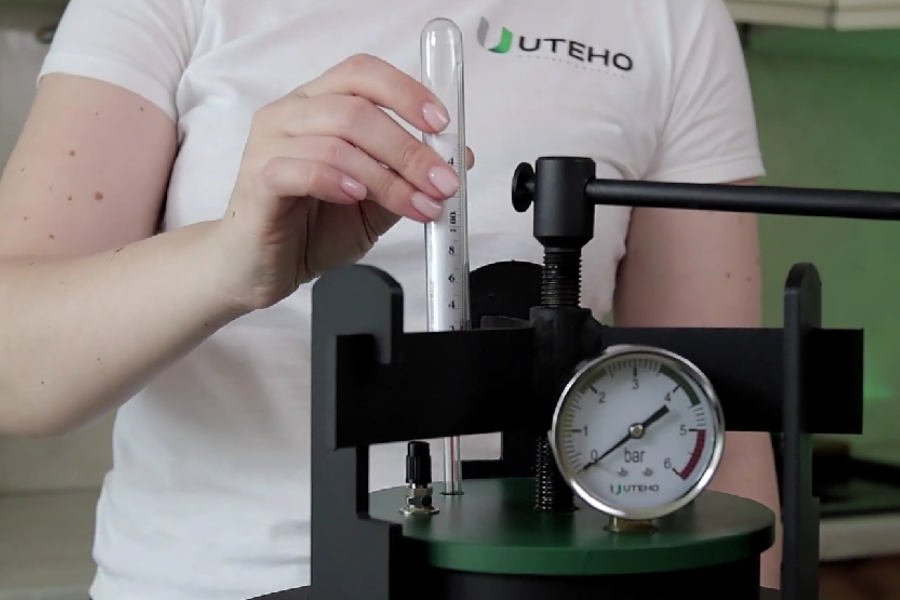 Термометр для автоклава серии «Че» — стеклянный измерительный прибор