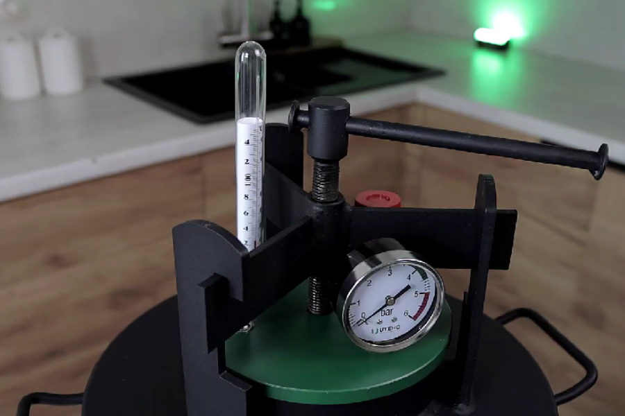 Термометр для контроля температуры автоклава UTEHO серии «Че»